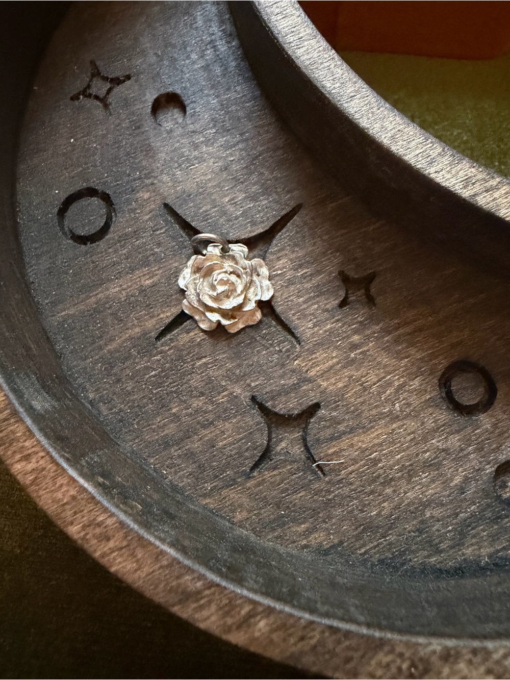 Sterling Silver casted rose pendant
